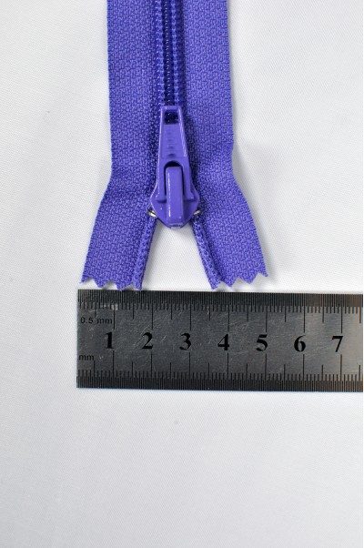 ZIP026   4號拉鏈  雙頭開尾拉鏈款式   雙頭聚酯牙拉鏈   雙頭拉鏈款式   不設單獨拉鍊訂購 正面照